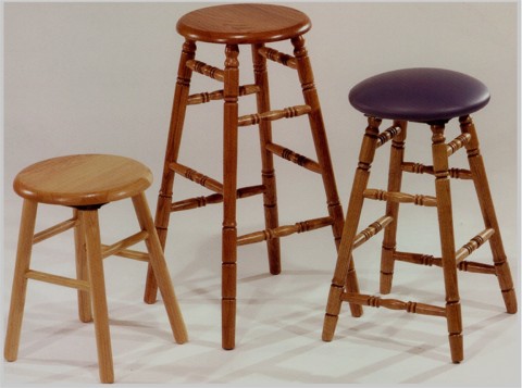 Deluxe Grade Solid Oak Barstools.jpg (41746 bytes)